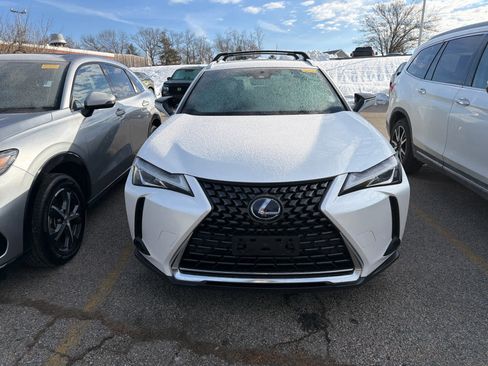 Used 2021 Lexus UX 250h w/ Premium Package image 6