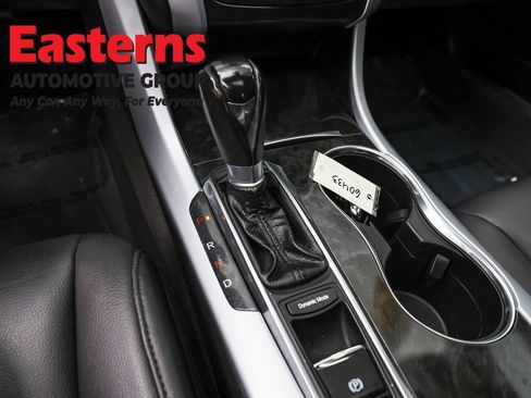 Used 2020 Acura TLX FWD image 13