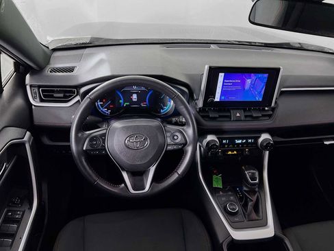 Used 2023 Toyota RAV4 SE image 23