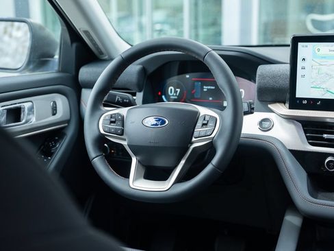 New 2026 Ford Explorer Active AWD/4WD image 19