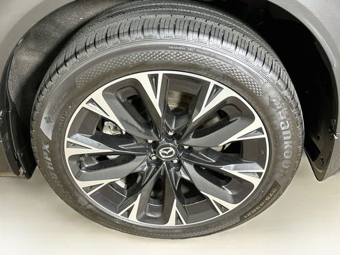 Used 2024 MAZDA CX-90 Plug-In Hybrid w/ Premium Plus AWD/4WD image 11