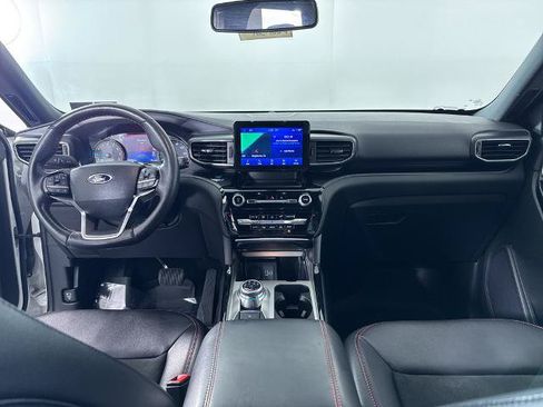 Certified 2023 Ford Explorer ST-Line w/ Class IV Trailer Tow Package AWD/4WD image 4