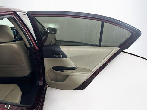 Used 2016 Honda Accord LX image 28