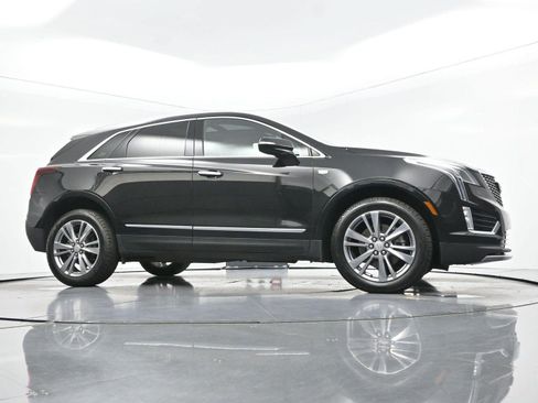 Certified 2025 Cadillac XT5 Premium Luxury AWD/4WD image 44