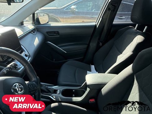 Used 2024 Toyota Corolla Cross LE AWD/4WD image 15