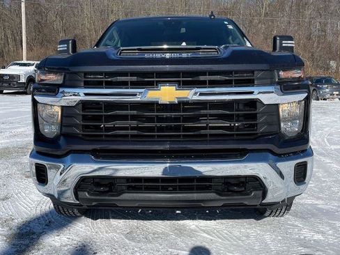 Used 2024 Chevrolet Silverado 2500 LT image 8