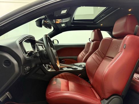 Used 2022 Dodge Challenger SRT Hellcat w/ Plus Package image 13