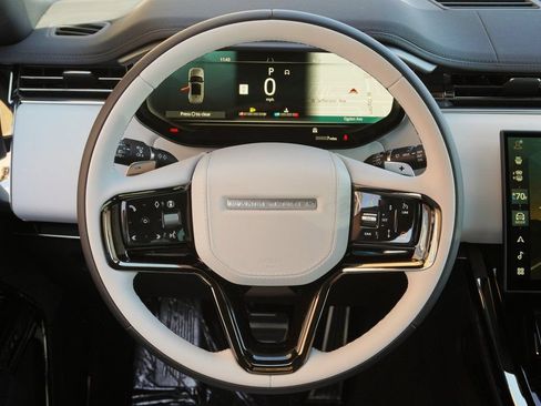Used 2026 Land Rover Range Rover Sport Dynamic SE AWD/4WD image 16