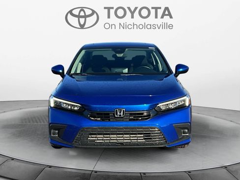 Used 2022 Honda Civic EX image 9