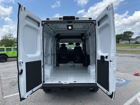 New 2025 RAM ProMaster 2500 w/ Convenience Group image 3