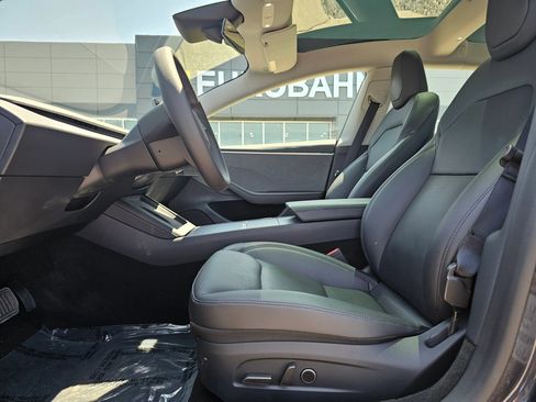 Used 2025 Tesla Model 3 Long Range RWD image 12