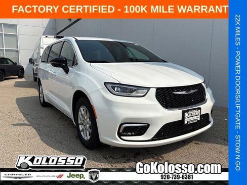 Certified 2026 Chrysler Pacifica Select FWD image 1