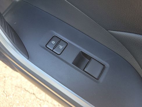 Used 2020 Toyota RAV4 XLE image 11