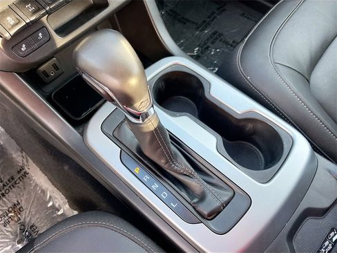 Used 2022 Chevrolet Colorado ZR2 w/ ZR2 Dusk Special Edition image 16