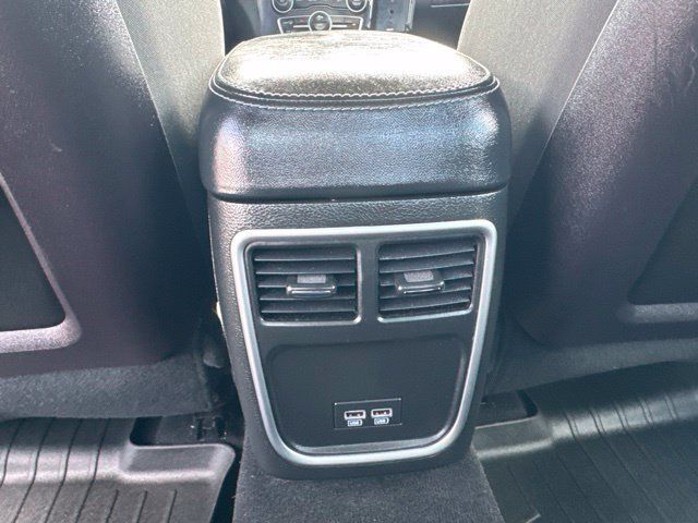 Used 2019 Dodge Charger SXT w/ Cold Weather Package AWD/4WD image 38