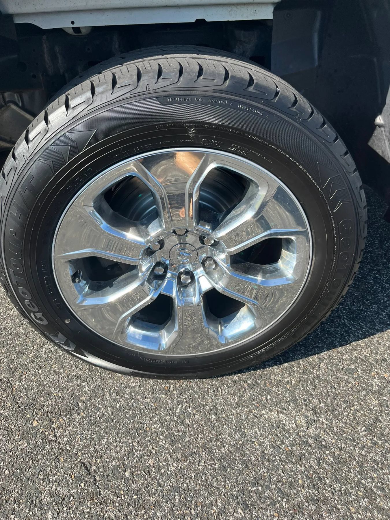 Used 2020 RAM 1500 Big Horn AWD/4WD image 11