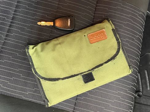 Used 2011 Jeep Wrangler Unlimited Sahara image 20