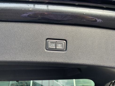 New 2026 Audi SQ8 Prestige image 31