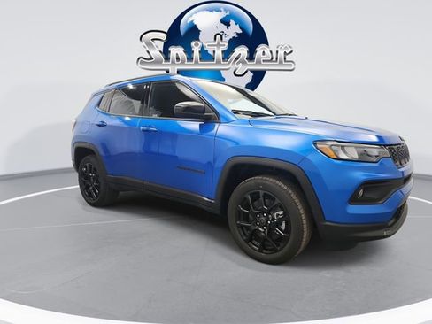 New 2026 Jeep Compass Latitude image 3