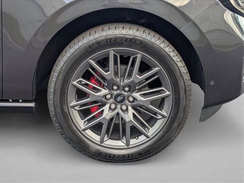 Used 2025 Ford Expedition Platinum w/ Stealth Performance Package image 22