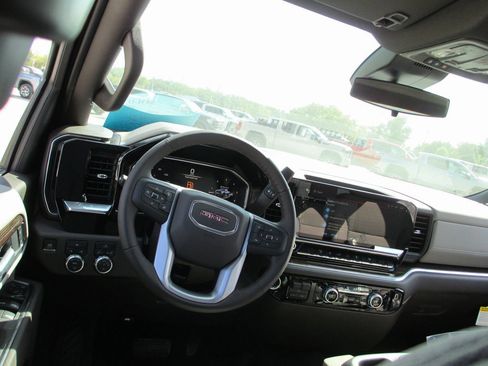 New 2026 GMC Sierra 2500 SLE w/ SLE Value Package; image 17