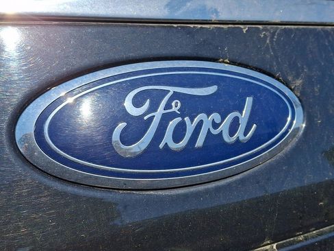 Used 2024 Ford Expedition Limited image 5