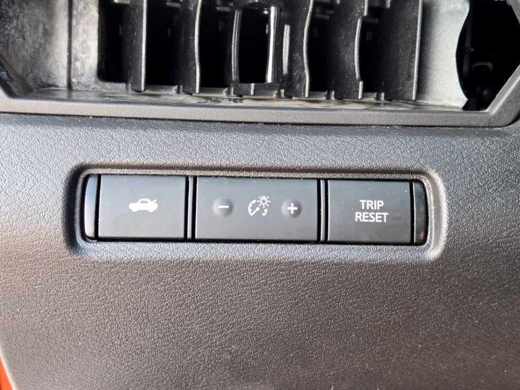 Used 2019 Nissan Altima 2.5 SR w/ SR Premium Package FWD image 36