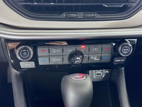 New 2026 Jeep Compass Limited AWD/4WD image 9