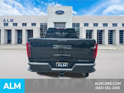 Used 2024 GMC Sierra 2500 Denali Ultimate AWD/4WD image 6
