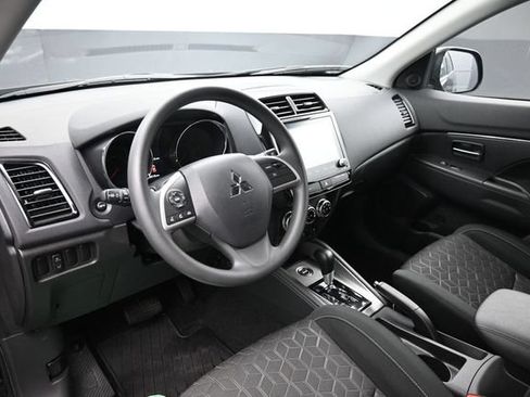 Used 2026 Mitsubishi Outlander Sport SE AWD/4WD image 12