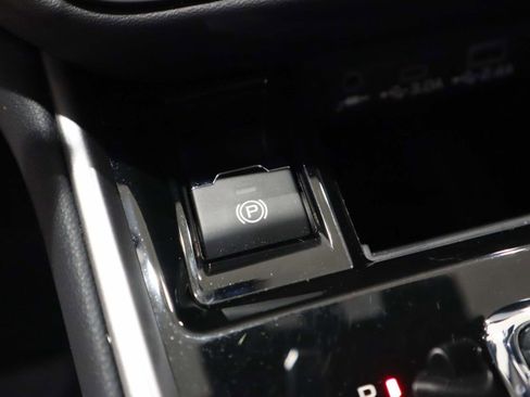 Used 2024 Subaru Outback Limited AWD/4WD image 35