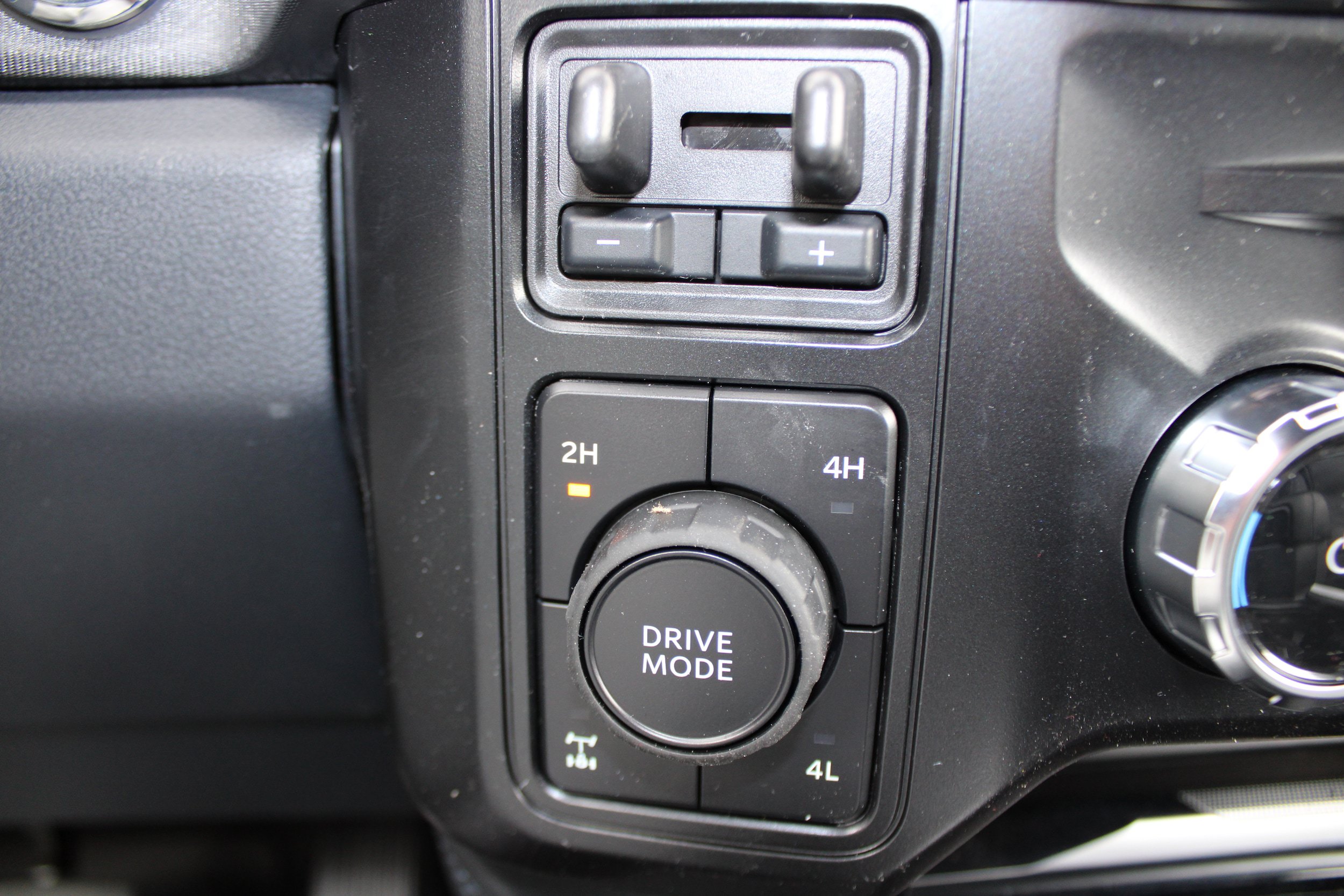 New 2026 Ford F250 Platinum AWD/4WD image 26