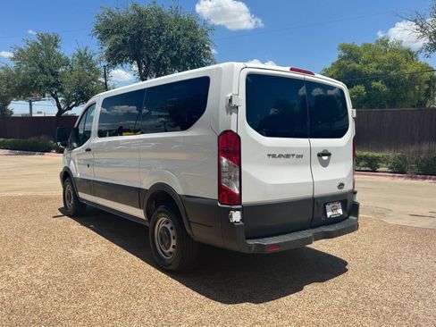 Used 2018 Ford Transit 250 130 Low Roof RWD image 10