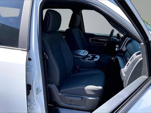 Certified 2026 RAM 2500 Big Horn AWD/4WD image 16