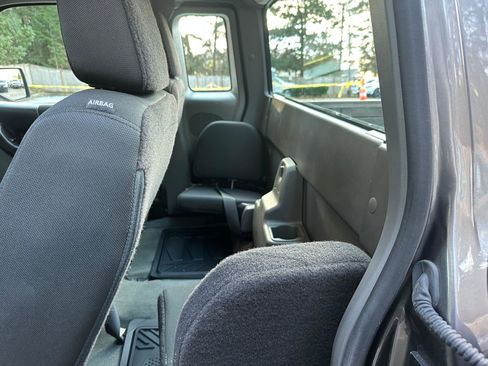 Used 2011 Ford Ranger XLT image 15