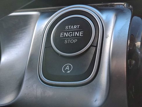 Certified 2023 Mercedes-Benz GLB 250 4MATIC image 20