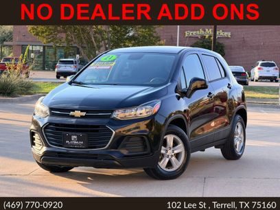 Used 2021 Chevrolet Trax LS w/ Tint and Cruise Package