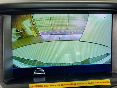 Used 2022 Chevrolet Colorado LT w/ Fleet Safety Package image 18