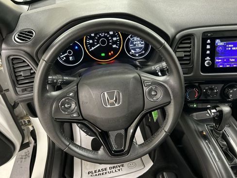 Used 2021 Honda HR-V Sport image 4