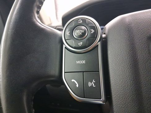 Used 2018 Land Rover Discovery HSE image 15