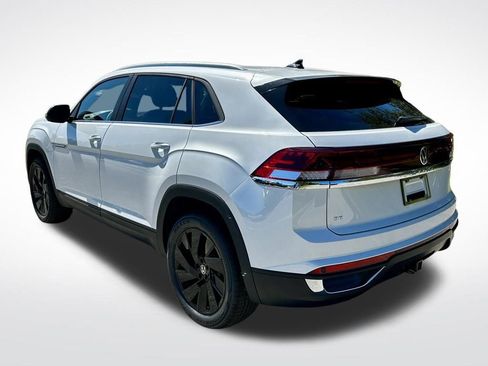New 2026 Volkswagen Atlas Cross Sport SE image 4