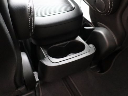 New 2026 Chrysler Pacifica Limited w/ S Appearance Package image 48