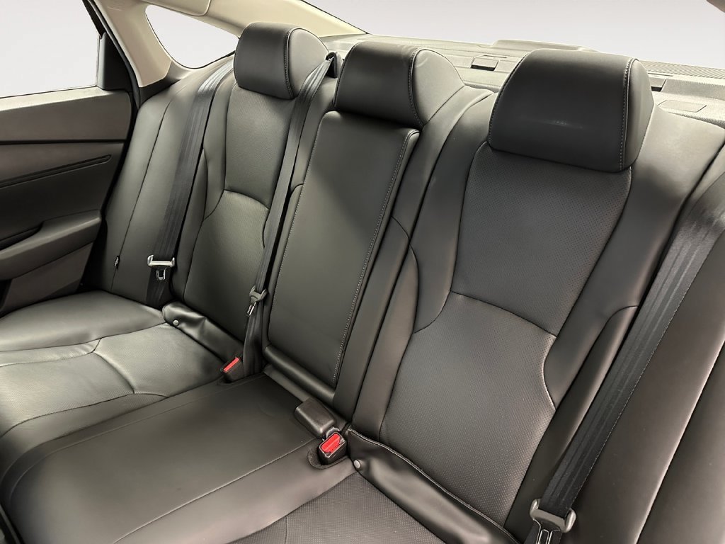 Used 2025 Honda Accord EX-L image 13