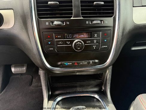 Used 2015 Dodge Grand Caravan R/T FWD image 31