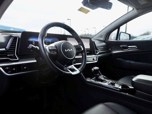 Used 2023 Kia Sportage SX image 18