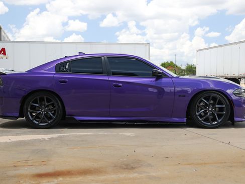 Used 2023 Dodge Charger R/T w/ Blacktop Package RWD image 15