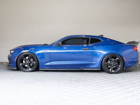 Used 2021 Chevrolet Camaro LT RWD image 7