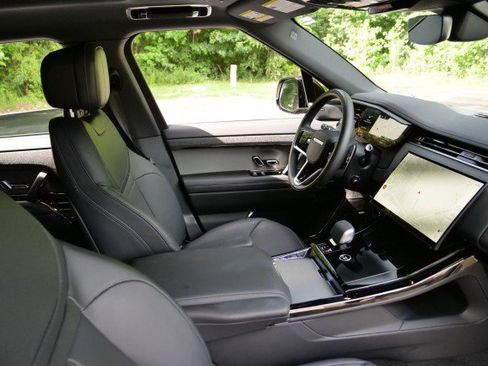 Used 2026 Land Rover Range Rover Sport SE AWD/4WD image 50