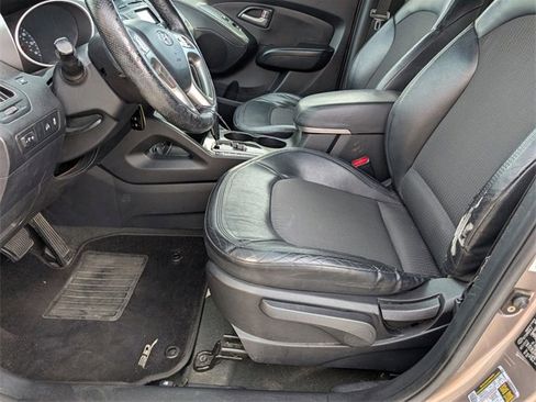 Used 2012 Hyundai Tucson GLS image 15