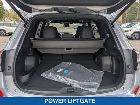Used 2025 Subaru Forester Premium AWD/4WD image 33